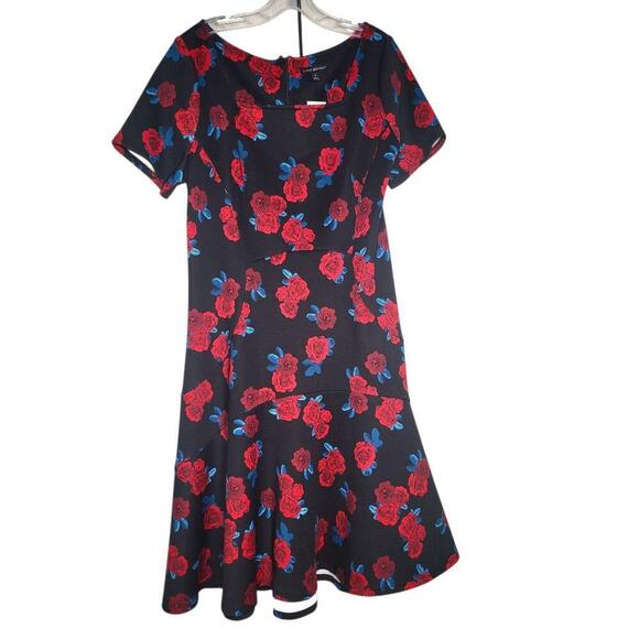 NWT Lane Bryant Dress Womens Size 12 Black Red Rose Floral ALine Short Sleeve - Picture 2 of 7